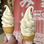 ヤマイチ味噌 - 料理写真:味噌ソフトクリーム ミニコーン ٩(๑❛ᴗ❛๑)۶