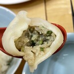 東京餃子楼 - 肉汁爆弾 餃包 4個 650円