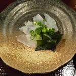 鮨 波やし - ［３回目］カワハギの刺身＋肝醤油