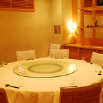 世田谷 火龍園 - プライベート空間でお食事をお楽しみ頂ける様、個室のご用意もございます。