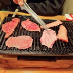 肉安来や - 