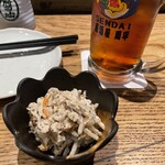 酒、主、手、周平 - 料理写真:お通し 495円