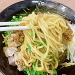 麺家 幸乃鶏 - 中太麺はモチモチした感じで美味しかった