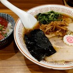 喜多方食堂 山海 - 長岡生姜醤油らーめん  ＋ 半 特上鮪丼￥1,350