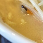 埼玉タンメン山田太郎 - スープ