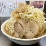 Ramen Doden - ラーメン(中)300g  ¥1,000-(税込)
                        ※コールはニンニク、野菜増し