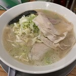 Raamen Waya - ラーメン（トッピング・ネギ）　７５０円＋１００円