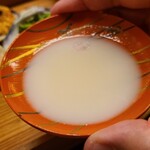 道人 - お酒①楯の川　子宝　ヨー子(山形)
      楯野川純米大吟醸&ジャージーヨーグルト
      面白い大吟醸ベースのヨーグルトリキュール