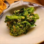 道人 - ④菜の花の胡麻和え
      胡麻の香りが立ち登り、特別な時間が開演。
      菜の花のほろ苦さも絶妙です 