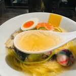 塩生姜らー麺専門店 MANNISH - 