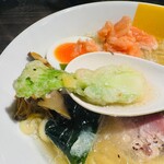 塩生姜らー麺専門店 MANNISH - 