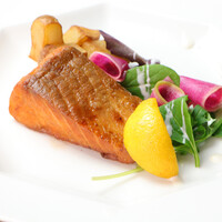 サーモンのムニエル焦がしバターソース~レモンの香り~