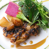 若鶏のグリル～自家製ドレッシングのさっぱりソース～