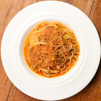 たっぷり赤ワインのボロネーゼセット＜平日：1,820円／休日：1,920円＞