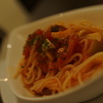 Curio - トマトとキノコのスパゲッティーニ