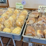 オギノパン - 店頭ラインナップ