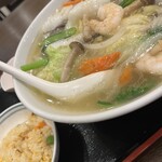 中華料理 蜀香園 西新宿 - 