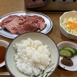 Yakiniku Sachi - 牛タンの肉味噌が美味い！！