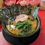 家系ラーメン とらきち家 - 