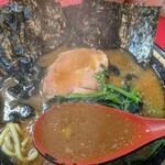 家系ラーメン とらきち家 - 