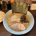 横浜ラーメン増田家 - 