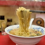 Shin Chimmi - 「特製ターロー麺」の麺
                        2024年3月25日