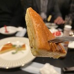 イタリアン チャイナバル村塾 - 自家製チーズケーキ
