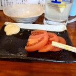 Yakitori Don - いい塩加減でした。さいごのお口直しトマト一部のみしか撮る余裕がなかったですね。