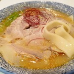 談合坂サービスエリア(上り線）  - 味噌ラーメンならぬ、味噌ラーホー、なったかな？？？要は、麺がほうとうだった笑