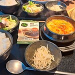 Yakiniku Ougon No Ushi - 