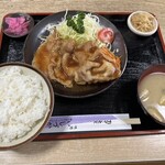 味処いしづか - 生姜焼き定食　　　850円