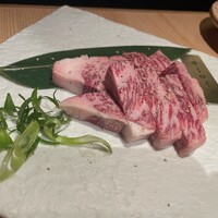 純和牛焼肉 無限亭。 - 