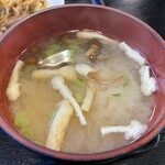 Midori Shiyokudou - 焼きそばの味噌汁