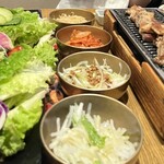 サムギョプサルと野菜 いふう マロニエゲート銀座1店 - 