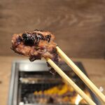 Yakiniku Raiku - 火が通った匠カルビは、油っこさがほとんどない代わりにお肉の旨味とフレッシュ感がほとばしってウマー！