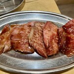 大阪焼肉・ホルモン ふたご - 黒毛和牛カルビ