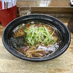 麺哲 - 料理写真:醤油(900円、斜め上から)