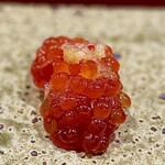 鮨匠 のむら - ⓭TKG（筋子の卵握り）