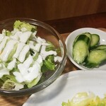 キッチン ブルー グローブ - サラダ、おしんのアップ