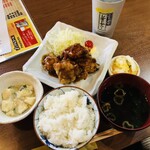 Kateiryouri Izakaya Yottette - ♪鶏肉の甘酢かけ定食 ¥700