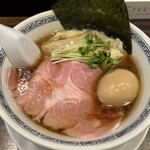 らーめん 稲荷屋 - ワンタン麺、味玉トッピング