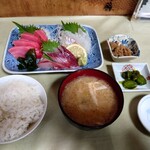 まるいち食堂 - おまかせ三点盛り定食