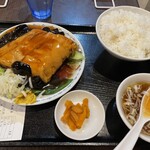 四つ角飯店 - 