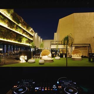 緑に包まれたGARDEN