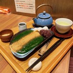 京都 茶寮翠泉 - 出来たて温わらび餅お濃い抹茶 ほうじ茶付  ¥1.400(税込)