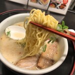 Ramen Santouka - 麺とスープは相性抜群！