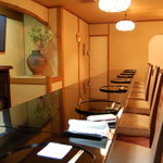 先斗町 卯月 - 2階の客室（カウンター）