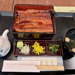 鰻の成瀬 - 料理写真:うな重　竹　2200円