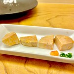 鮨おばな - ポン酢で漬け込んだ旨味が凝縮された鮟肝　作が進みますね♫