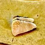 鮨おばな - 香りがいい鰆の藁炙り♫